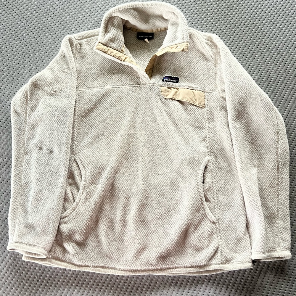Patagonia - women’s size XL.